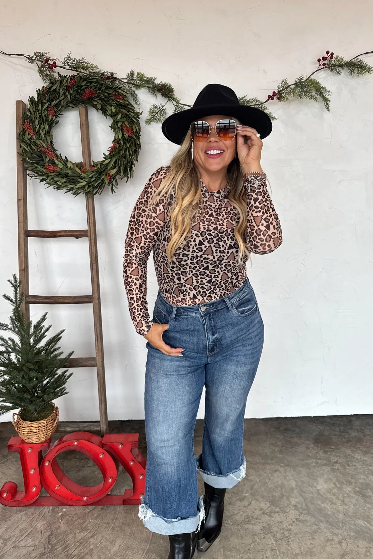 PREORDER: Urban Non Distressed Crop Jean