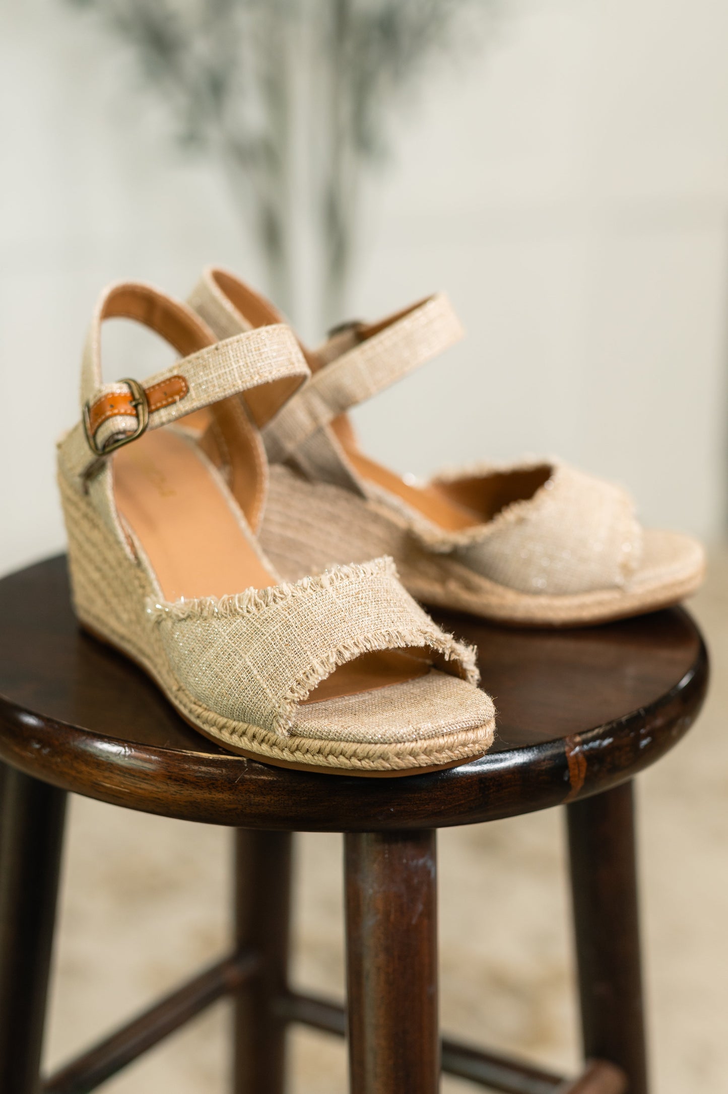 Natural Linen Wedges
