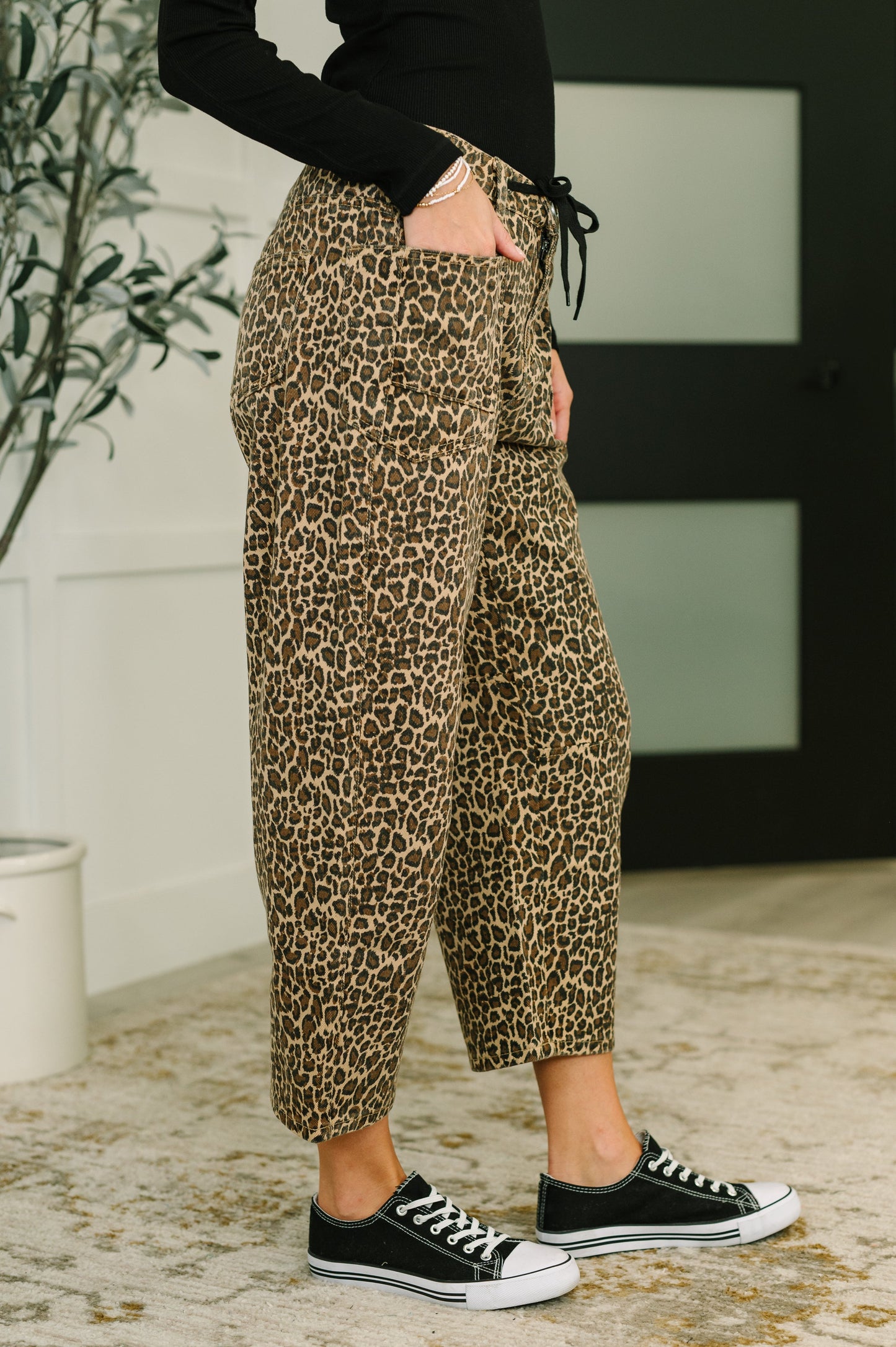 Leopard Barrell Ankle Crop Jean