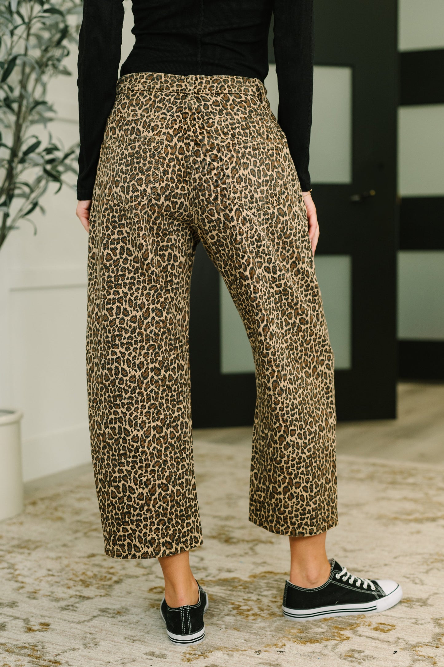 Leopard Barrell Ankle Crop Jean