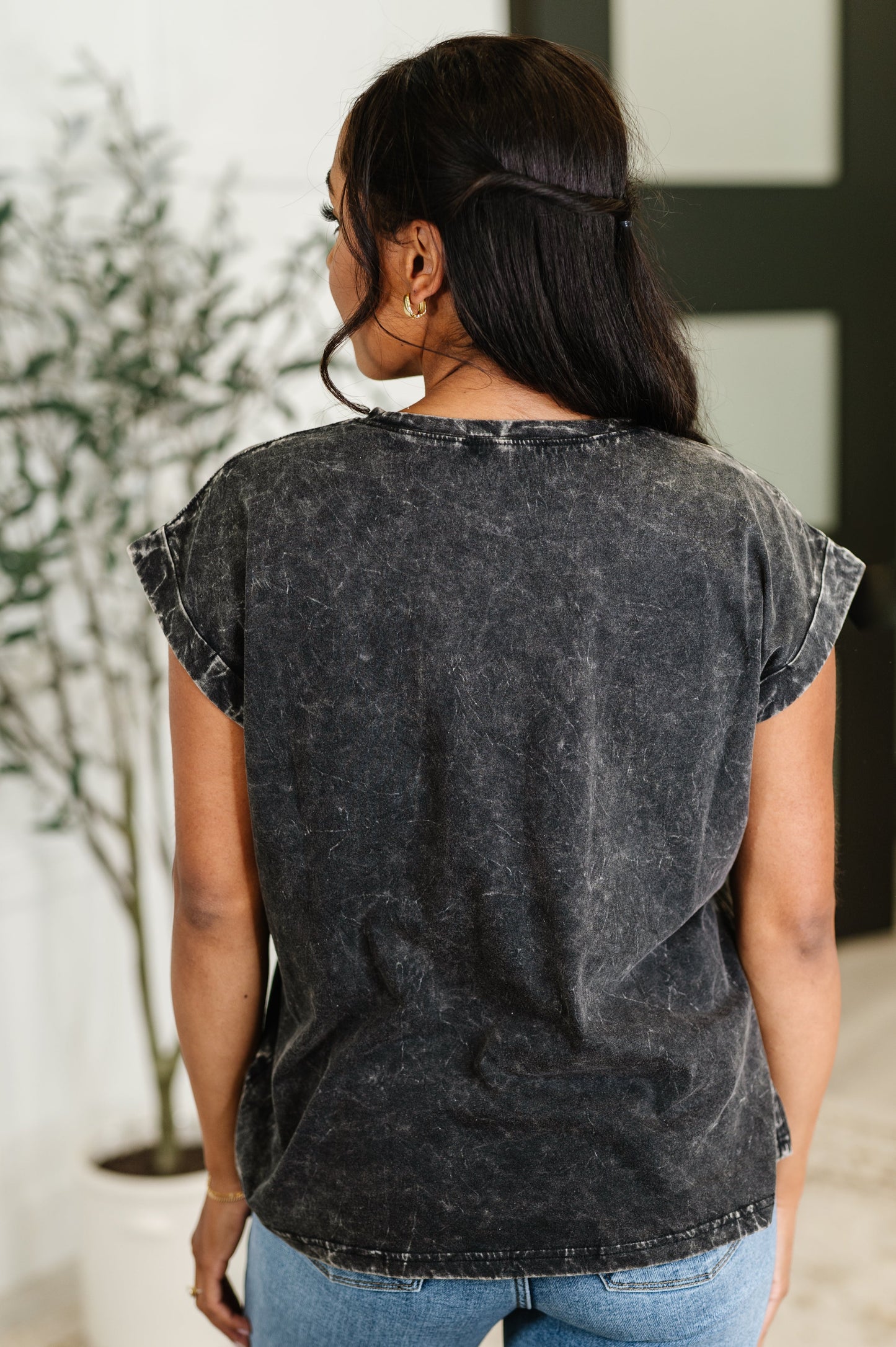 Basics Mineral Wash Cotton Tee in Ash Black