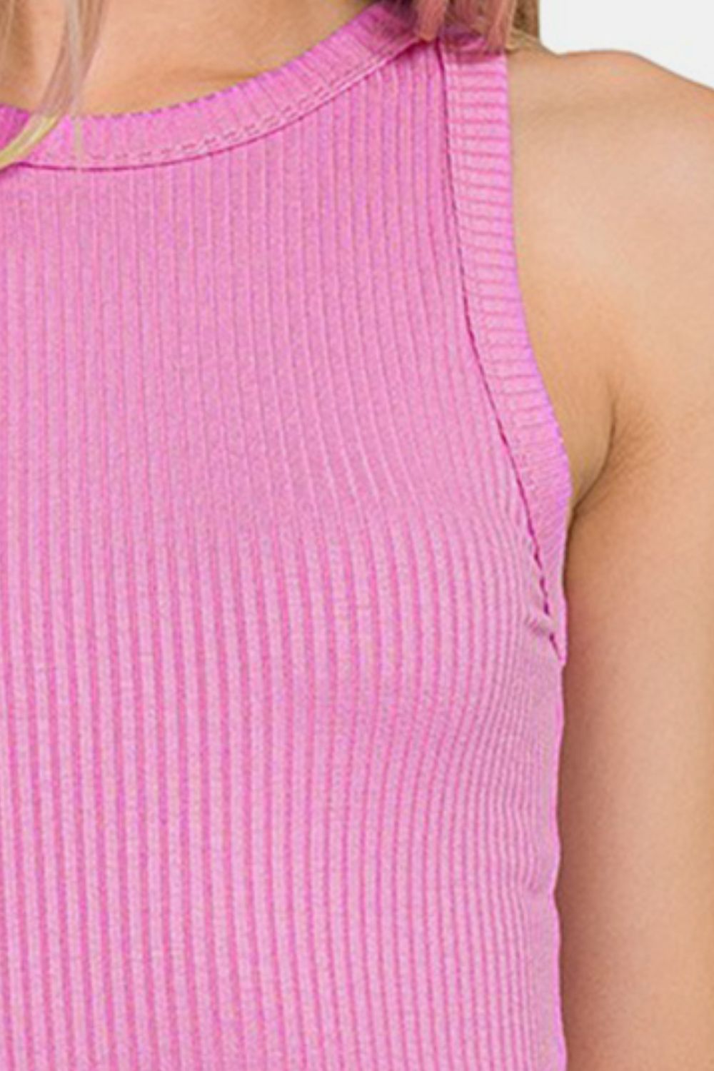 Leana Tank