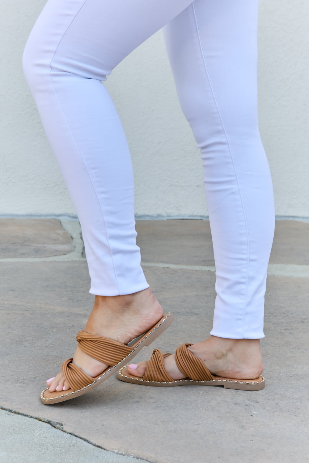 Double Strap Twist Sandals