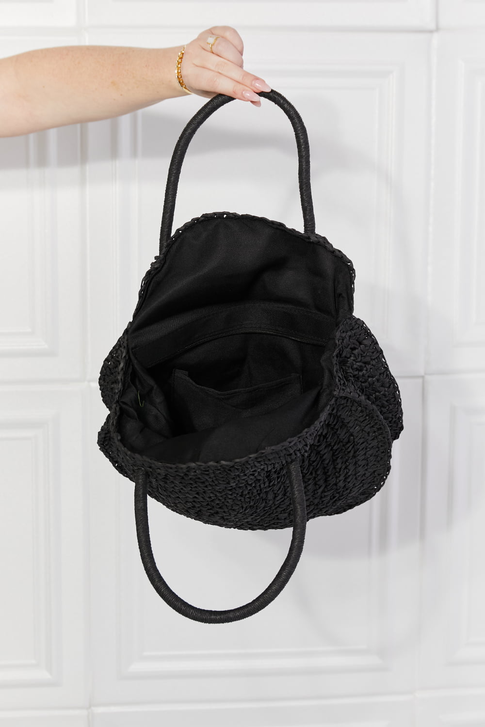 Beach Date Bag in Black