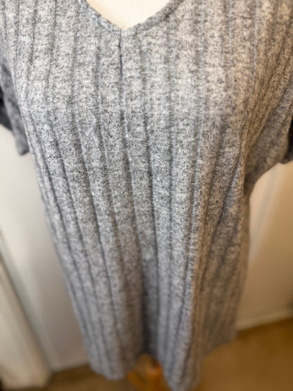 Amber Moon Revival: Grey Ribbed Short Sleeve Top NWOT