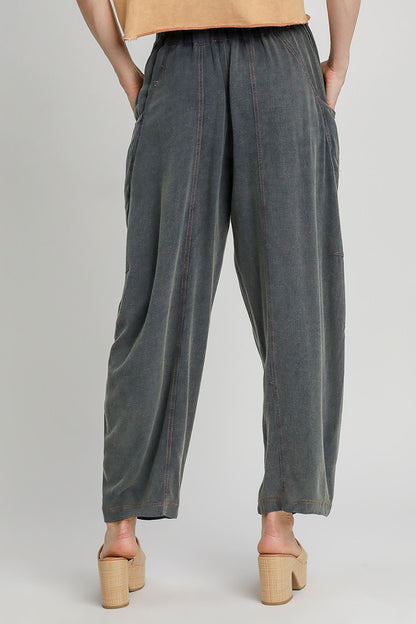 Selena Pants in Navy