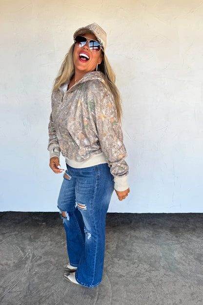 PREORDER: Camo Woods Easy Does It Pullover