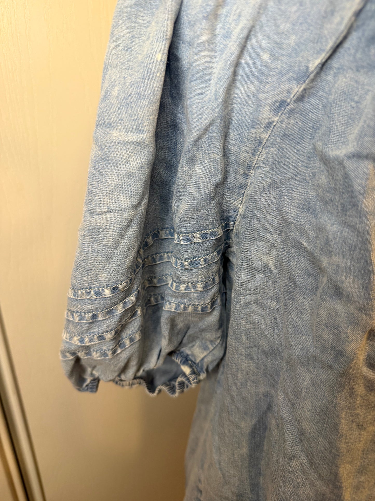Amber Moon Revival: Chambray Puff Sleeve Peasant Blouse NWT