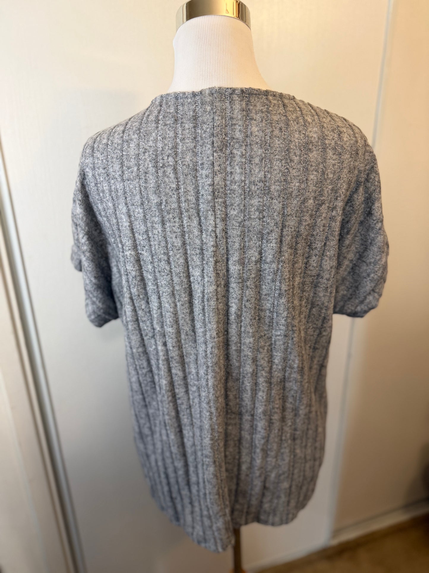 Amber Moon Revival: Grey Ribbed Short Sleeve Top NWOT