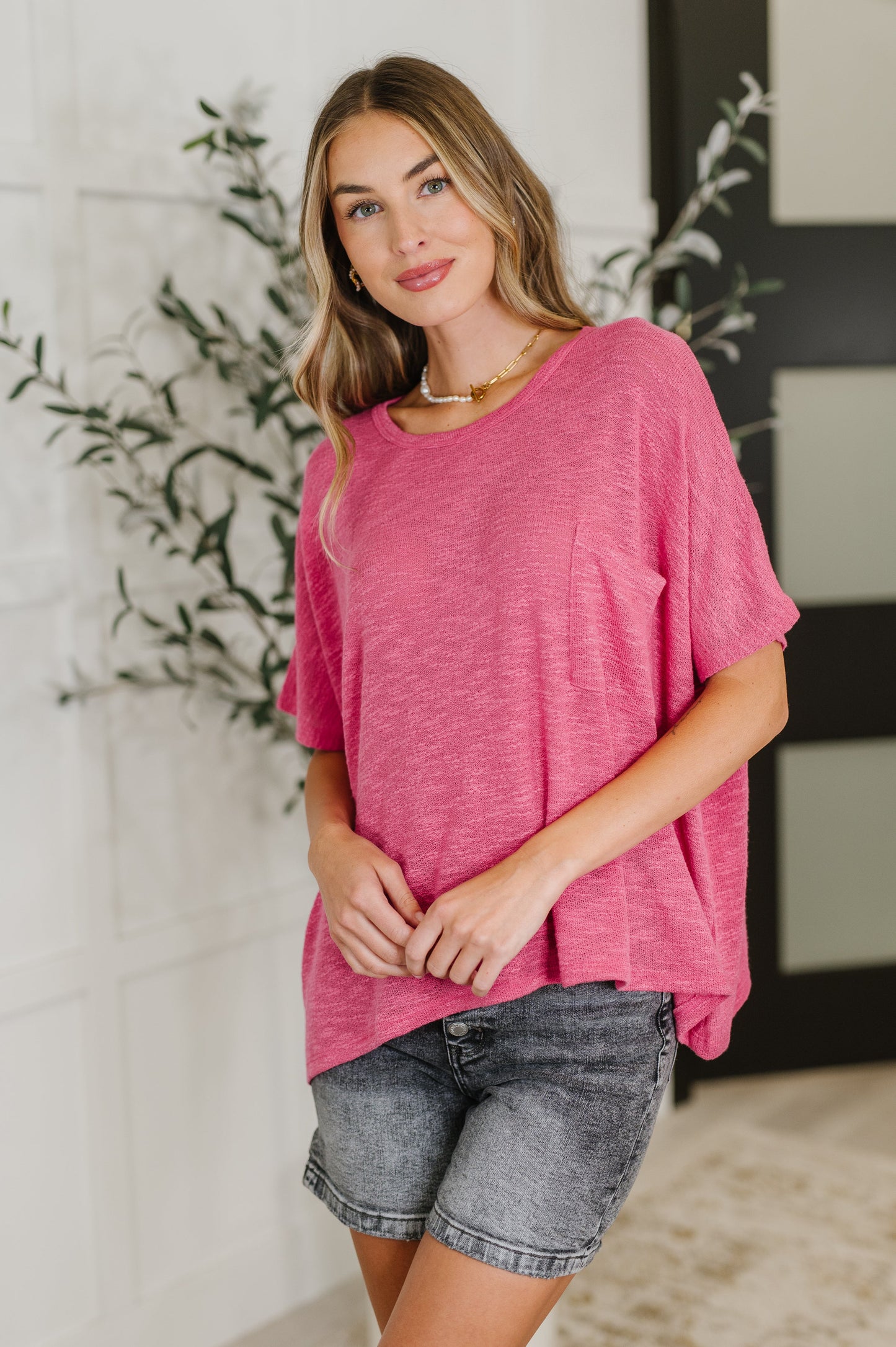 Kenny Tee in Hot Pink