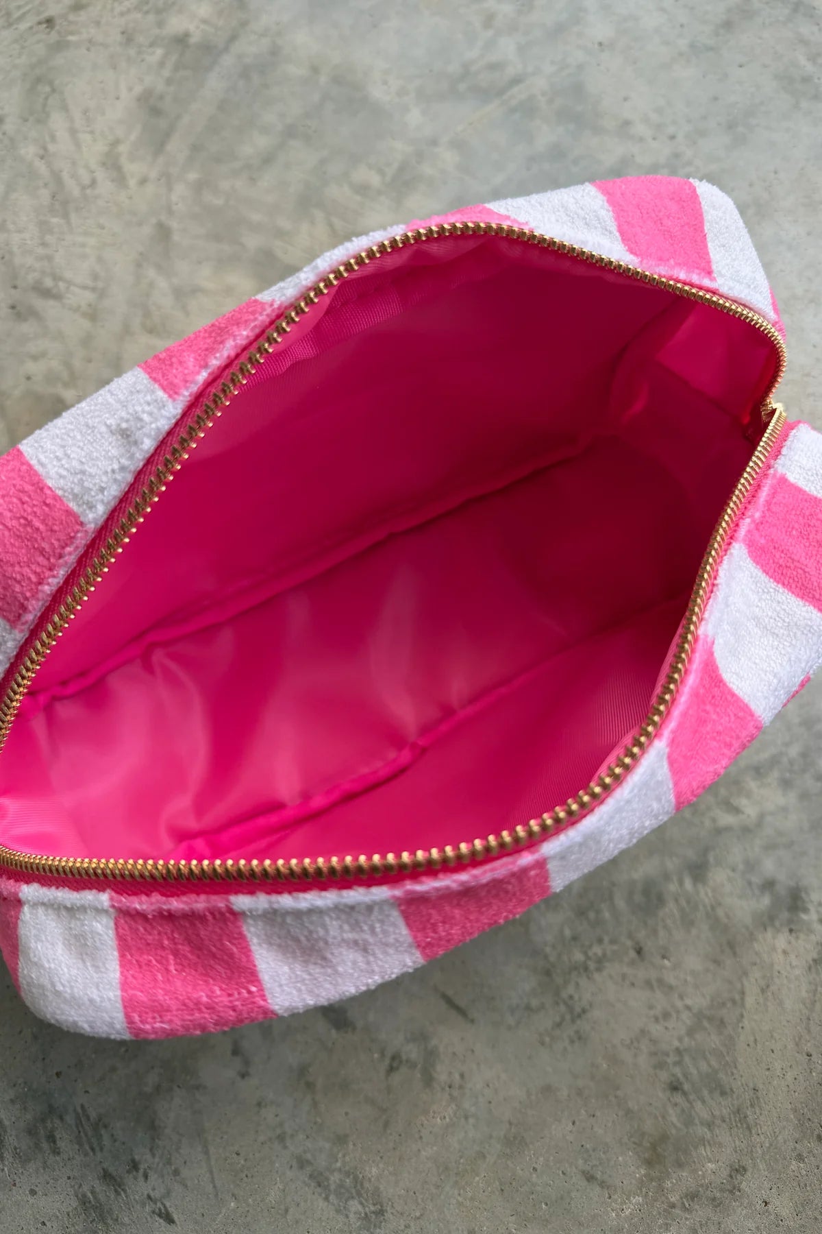 PREORDER: The Cabana Case