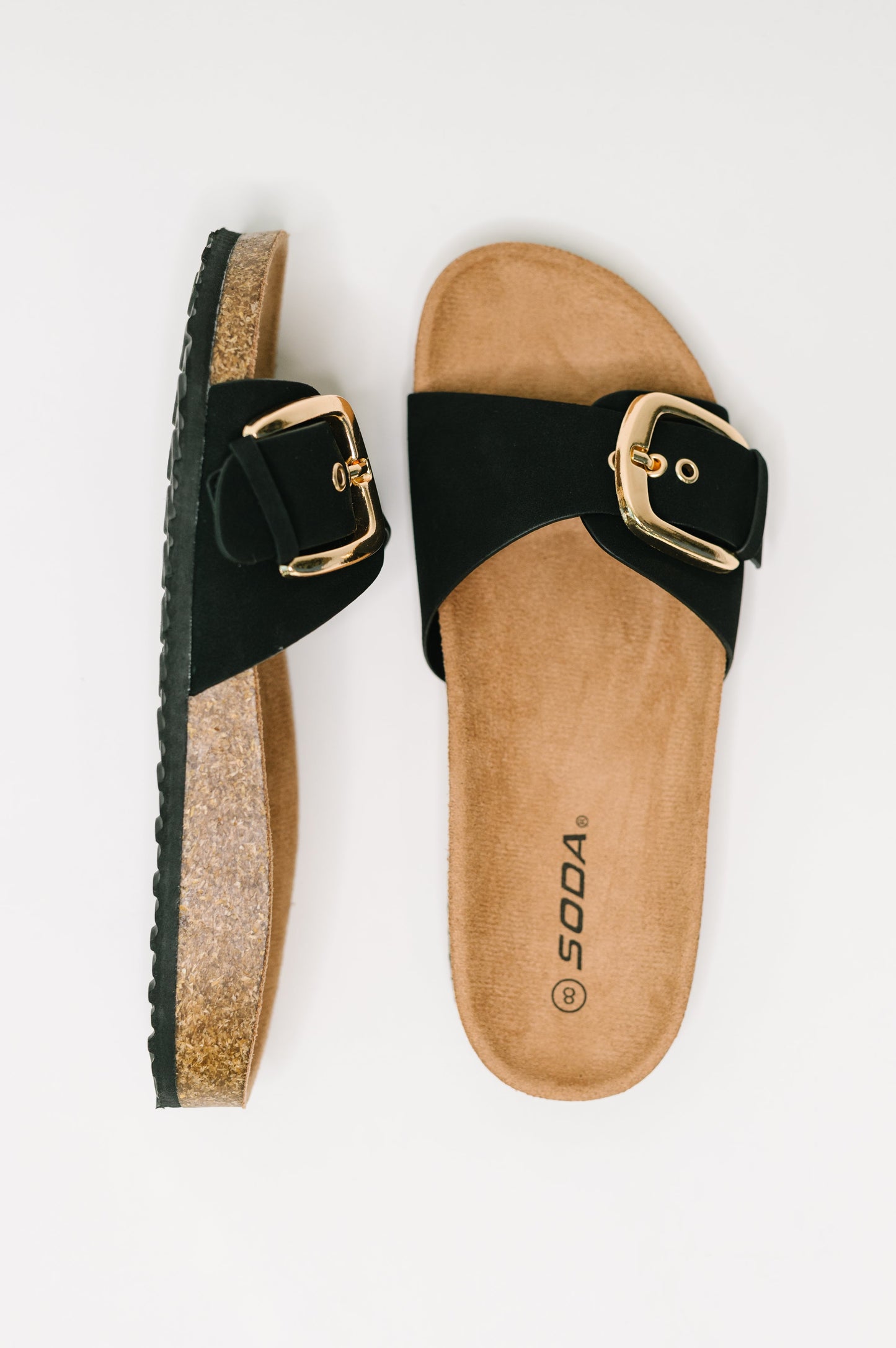Lizzy Sandal in Black