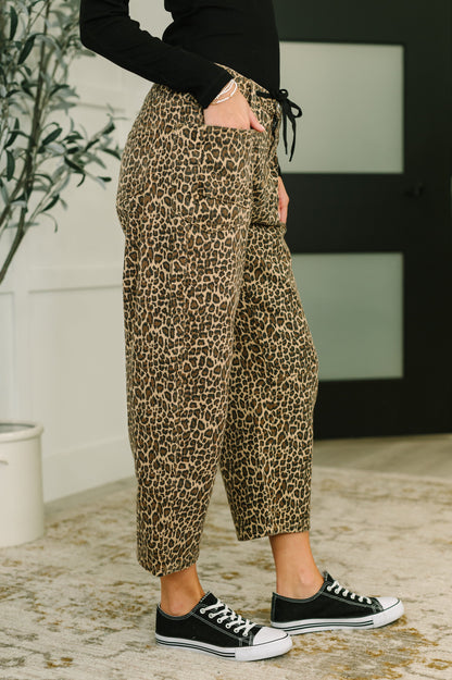 Leopard Barrell Ankle Crop Jean