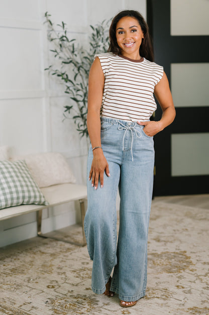 Striped Muscle Tee in Brown