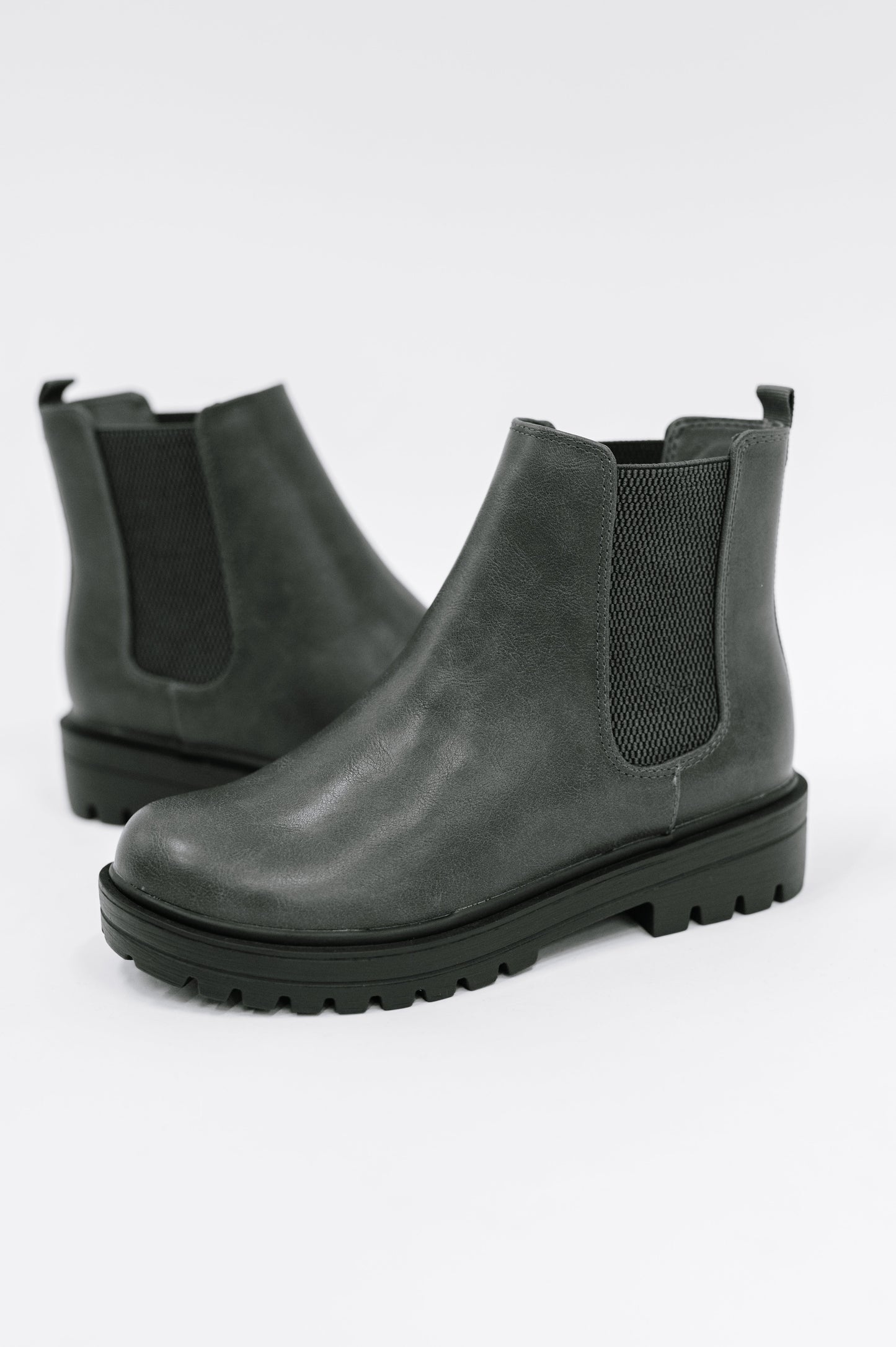Paden Chelsea Boots