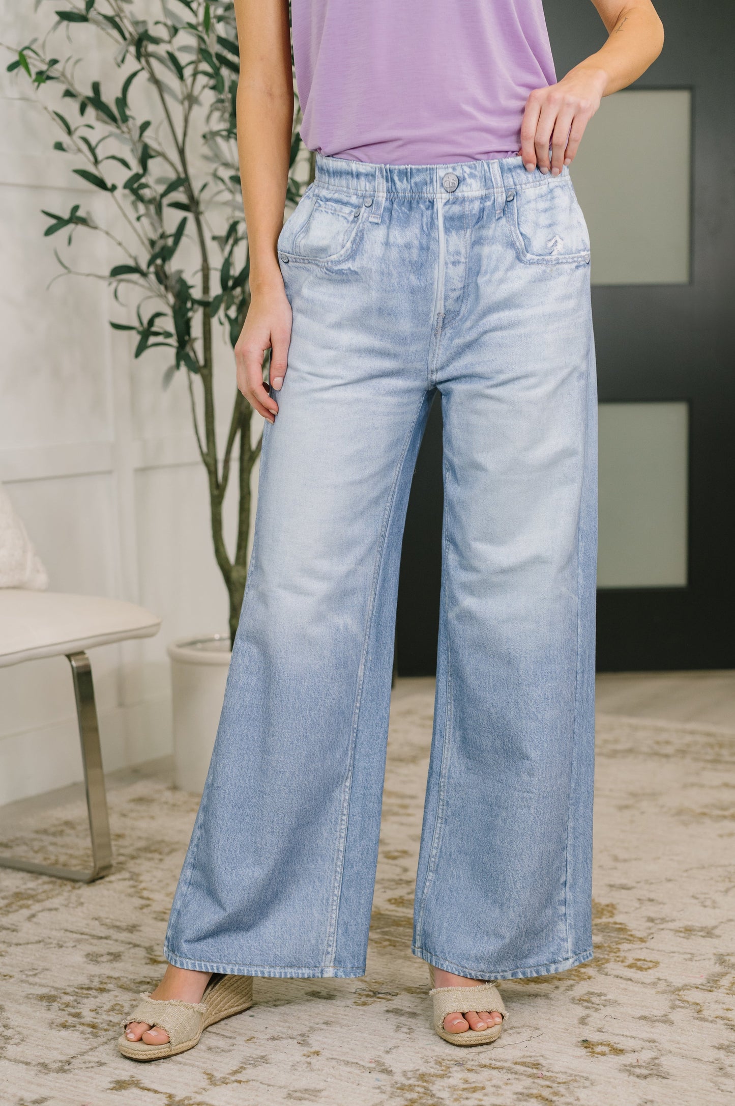 Sierra Wide Leg Bottoms in Light Wash