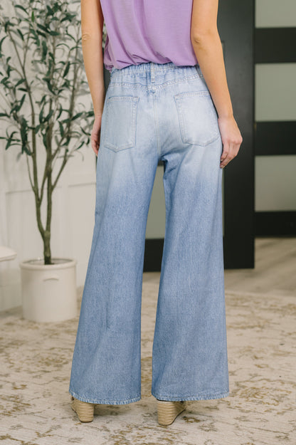 Sierra Wide Leg Bottoms in Light Wash