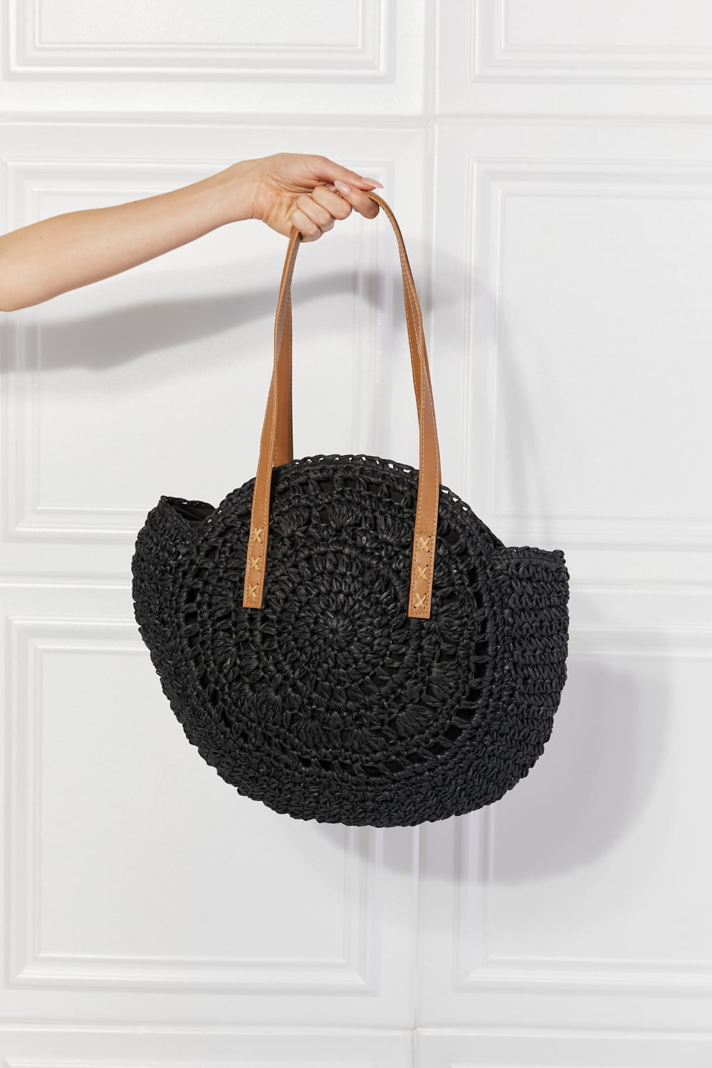 La Vie Straw Bag in Black