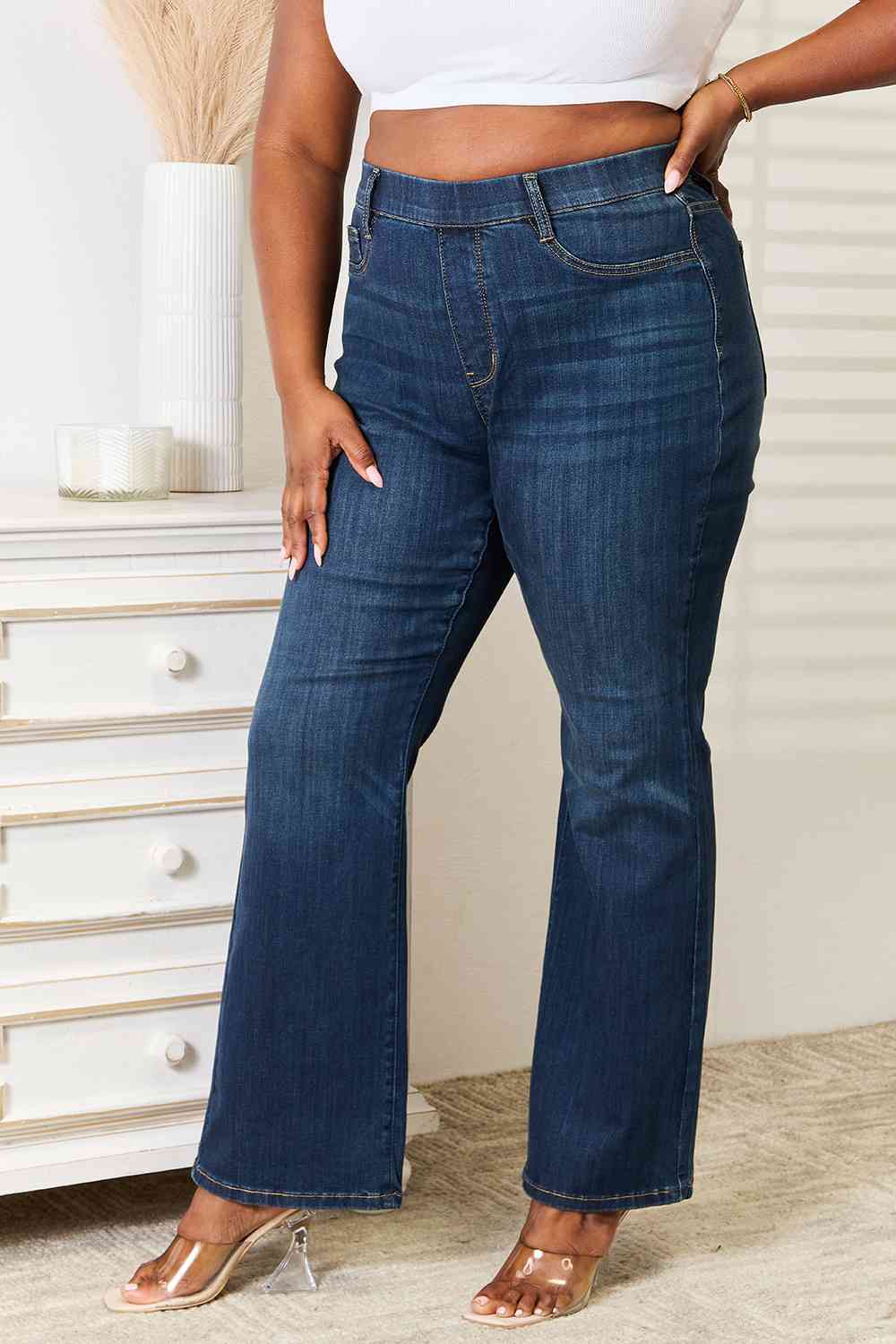 Elastic Waistband Straight Jeans